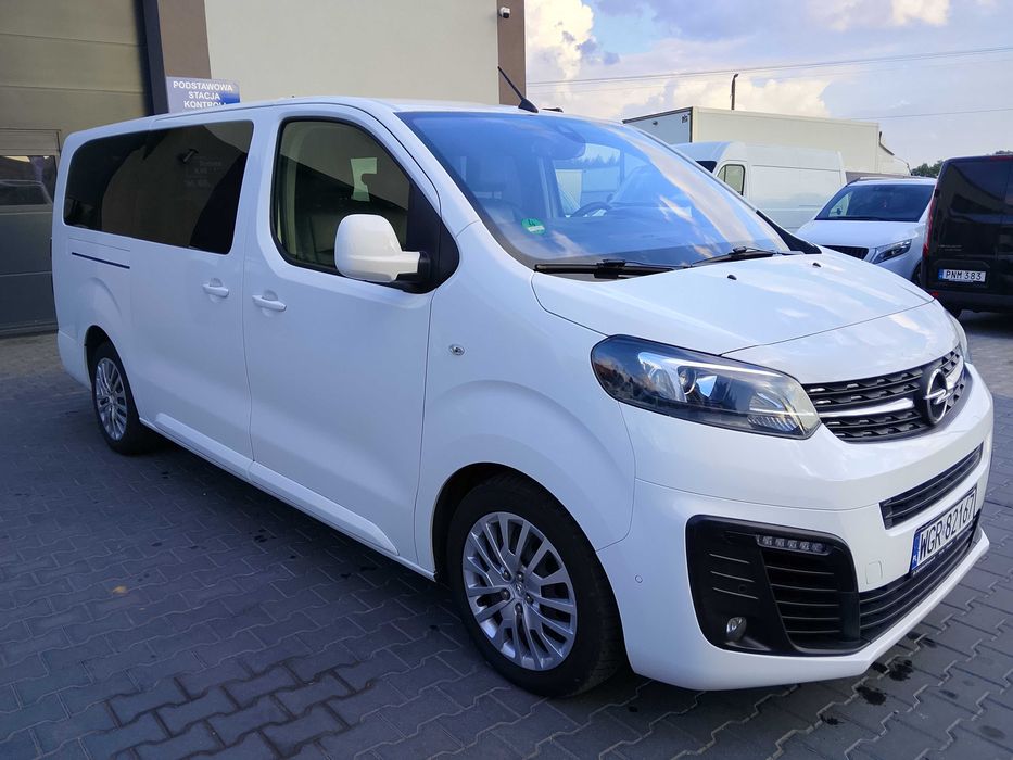 Auto-laweta wypożyczalnia busów i aut ciężarowych