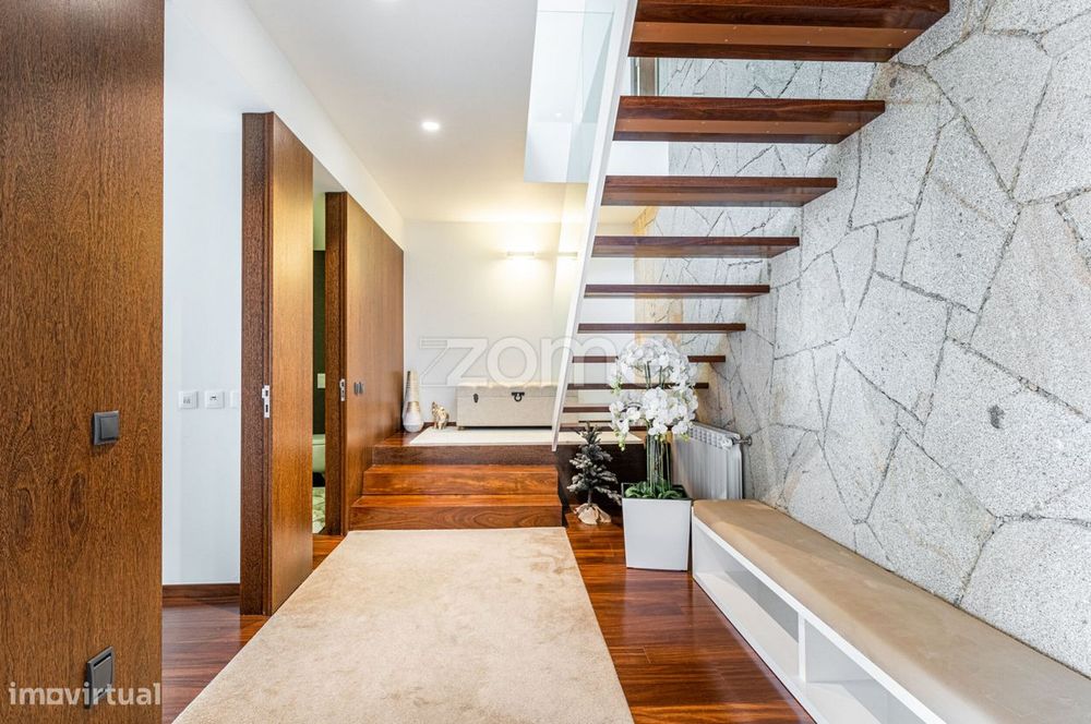 Moradia T5 em Palmeira, Braga