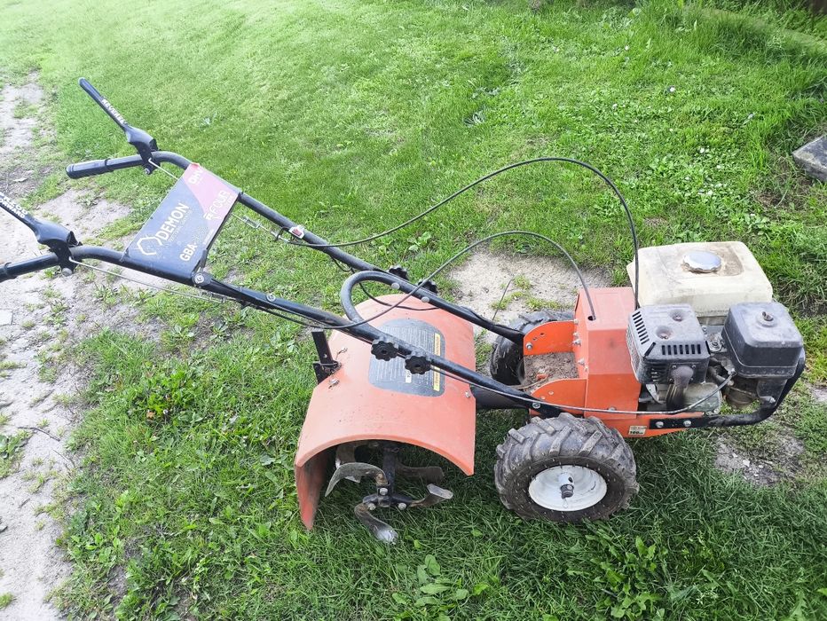 Dzik do orania glebogryzarka mocna z napędami sprawna