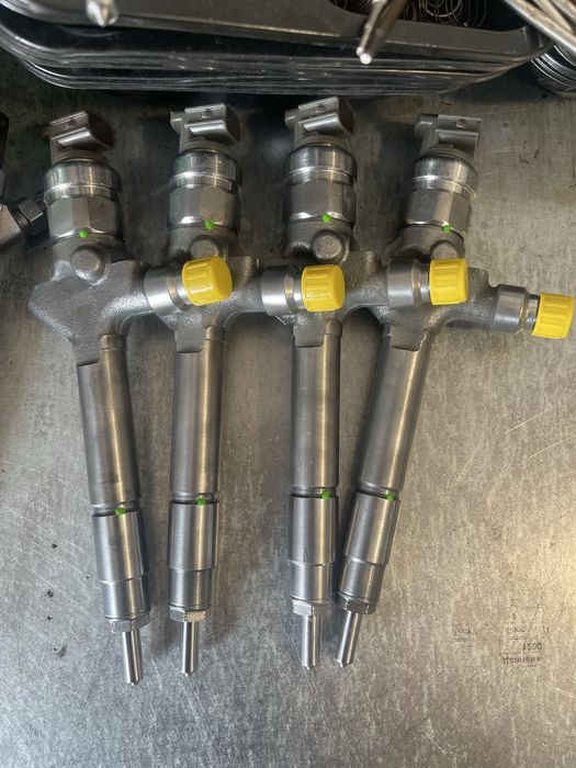 Форсунка Mazda 6 1 2002-2007  2.0 13Н50А 13H50B RF7J13H50