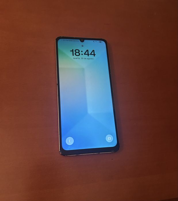 Samsung A06 usada
