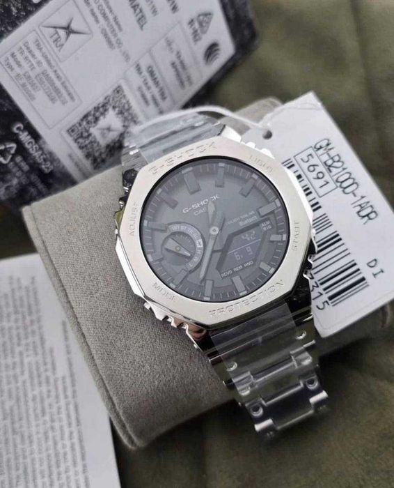 Часы наручные мужские Casio G-Shock GM-B2100D-1A