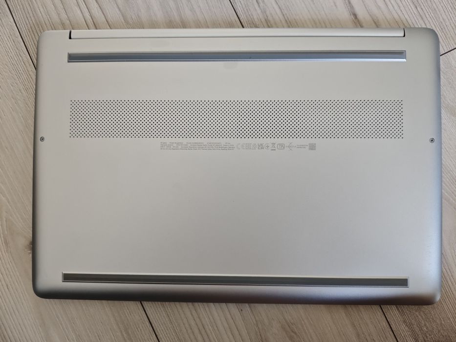 Laptop HP 15seq2404nw