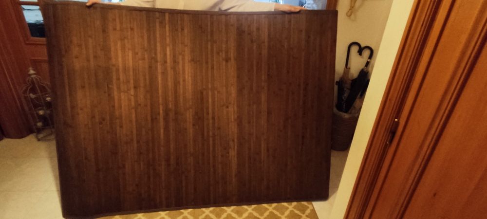Tapete em bambu com 170cm  por 120cm