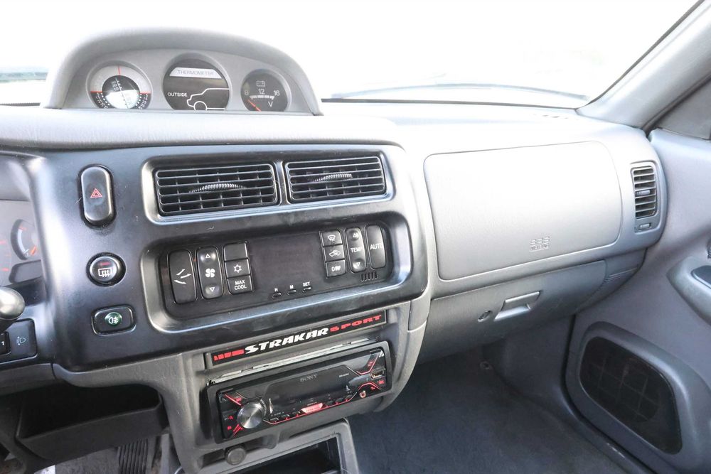 Mitsubishi L200 Strakar 2.5