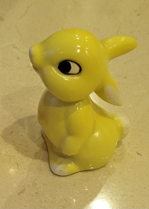 Coelhinho Goebel - 4 cm x 3,5 cm x 6 cm