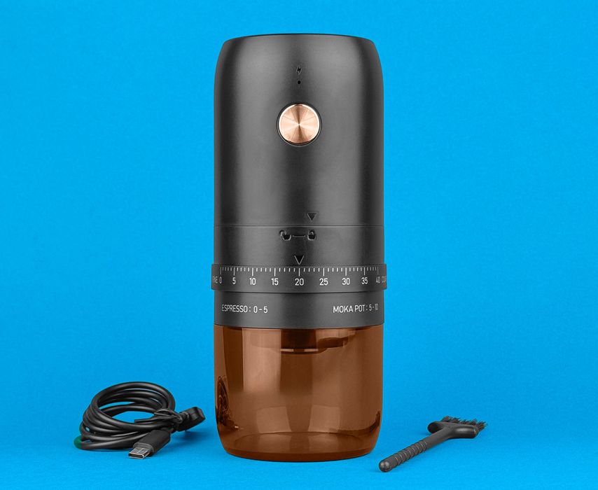 Акумуляторна кавомолка з металевими жорнами