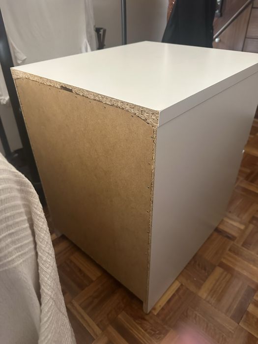 Mesa cabeceira Malm ikea