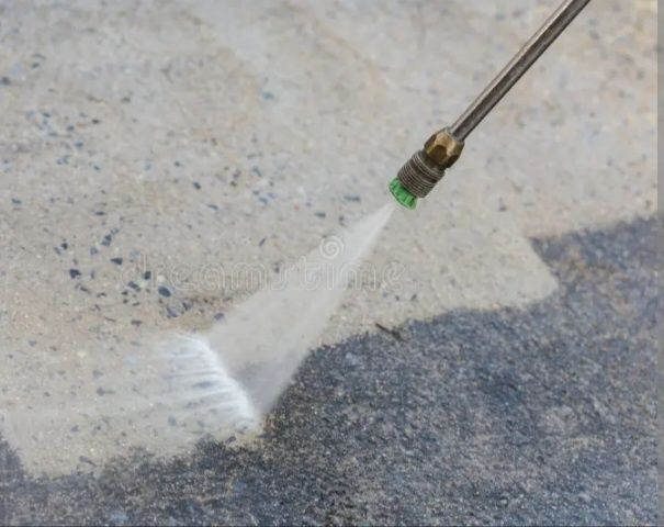 Limpeza de telhados caleiras, pátios e terraços