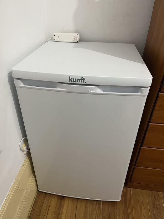 Frigobar branco. Como novo