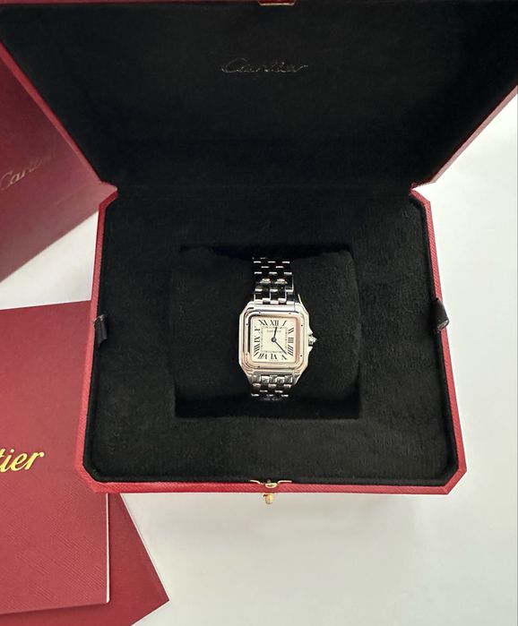 Cartier Panthere de Cartier Medium model