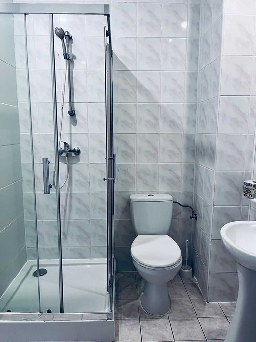 Pokoje 2 os. z łazienkami i TV dla pracowników