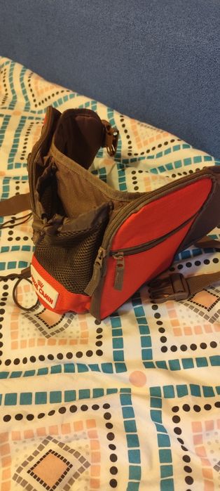 Pas nerka na wycieczki z psem.