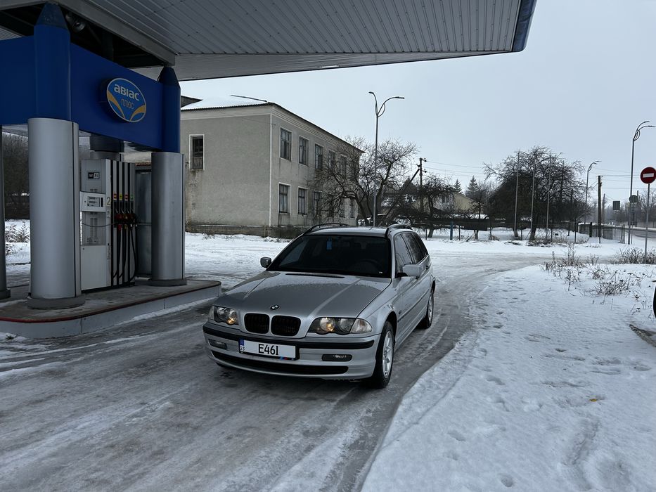 BMW 318i в універсалі