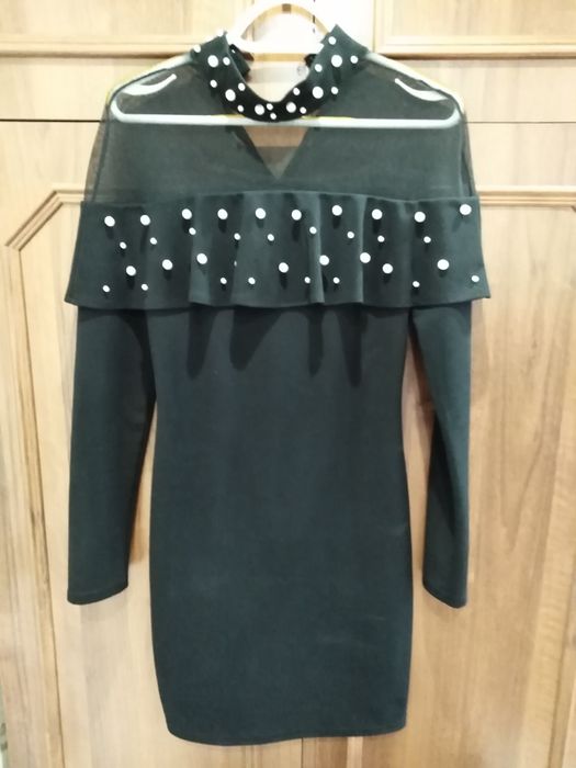 Нарядное платье на девушку