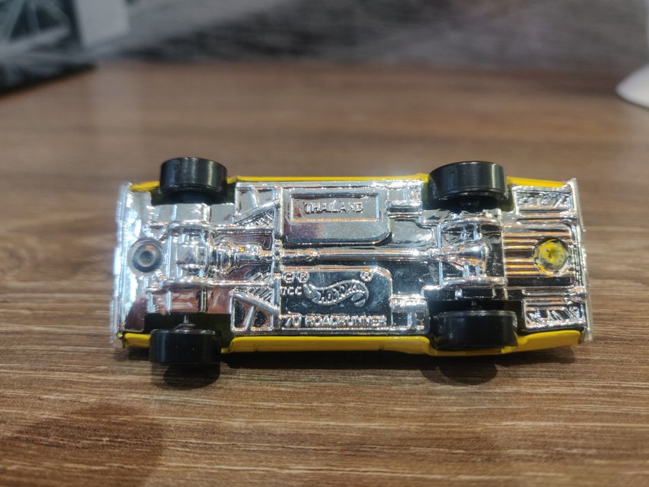 Plymouth Roadrunner - hot wheels