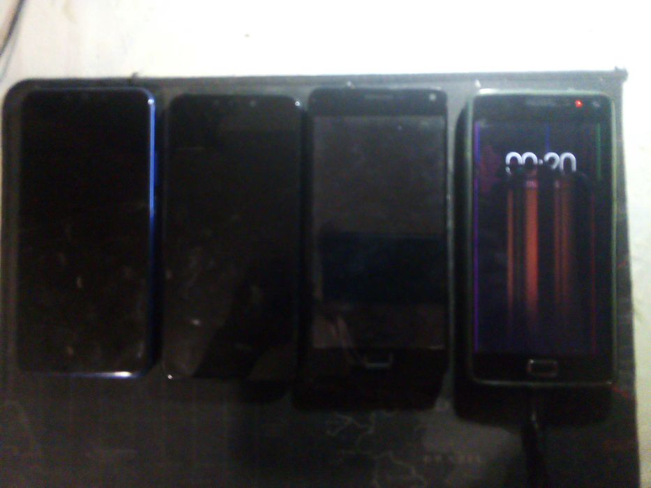 Телефоны на запчасти