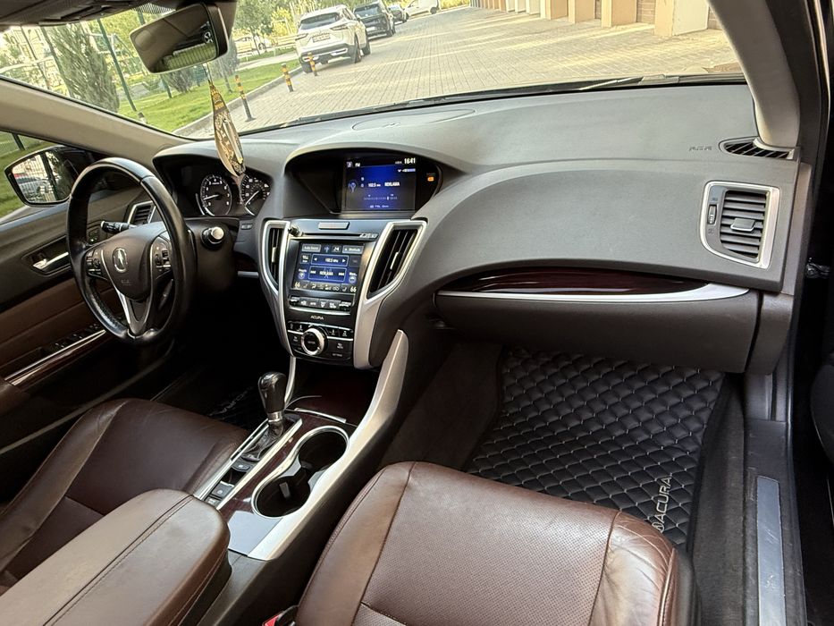 Продам Acura TLX 2016