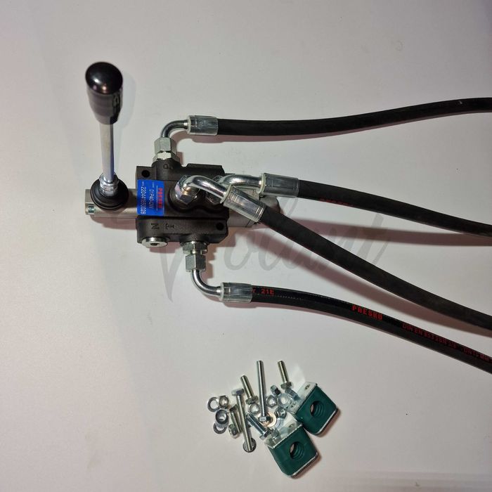 Rozdzielacz Zewnętrzny 1 Sekcyjny Ursus 3512 MF 255 MF3 Hydrauliczny