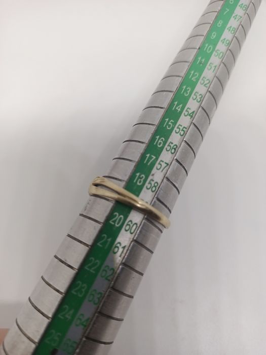Pierścionek 585  /  1,38g  /  r.19  Komis Madej sc.