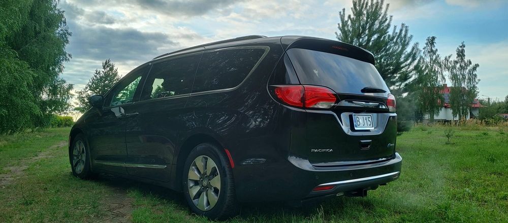 Chrysler Pacyfika Limited Hybryda