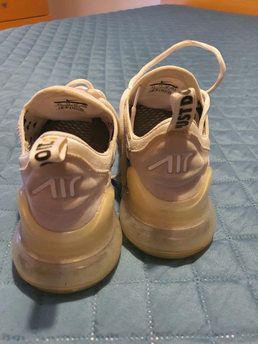 Sapatilhas Nike Air Max 270 - Tamanho 42