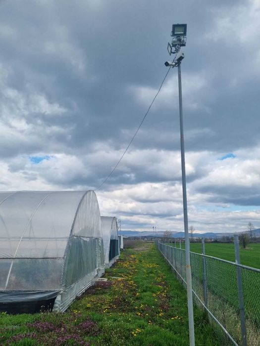 1,3 Га. Мукачево. Рівний. Траса. Є Світло, Вода Теплиці. Під любі цілі