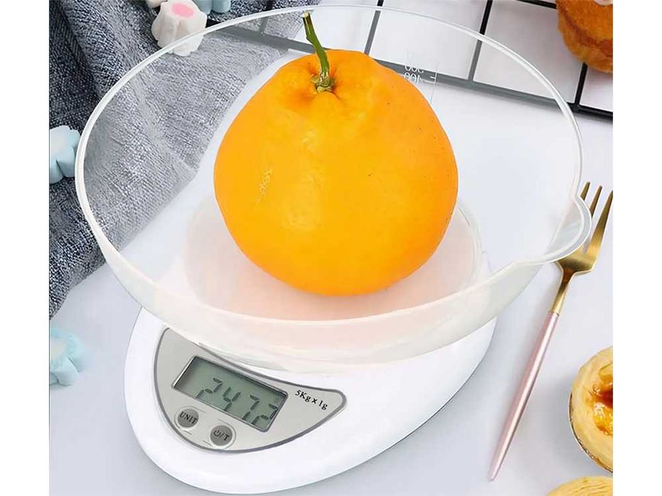WAGA KUCHENNA ELEKTRONICZNA Cyfrowa Z Misą Miska 5kg LCD  Dokładna