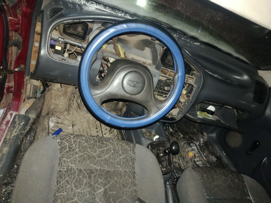 Розбирається daewoo sens 1.3 газ бензин
