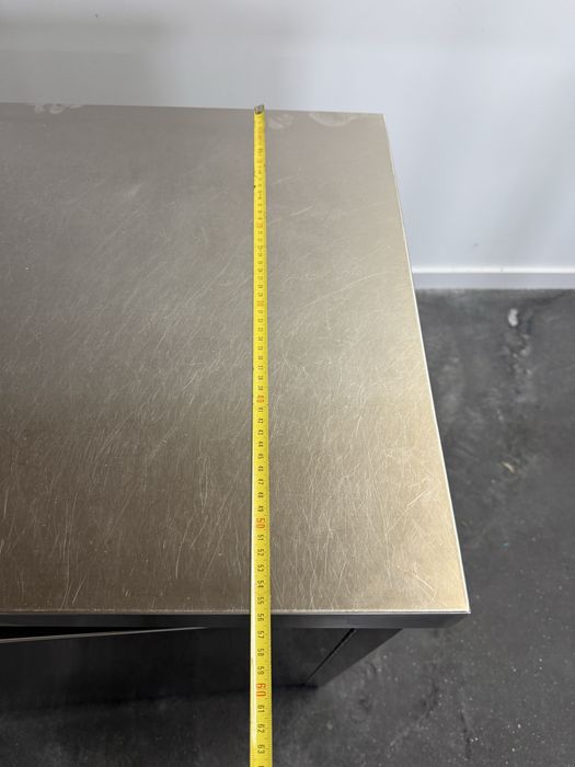 Escaparate com banca / pio