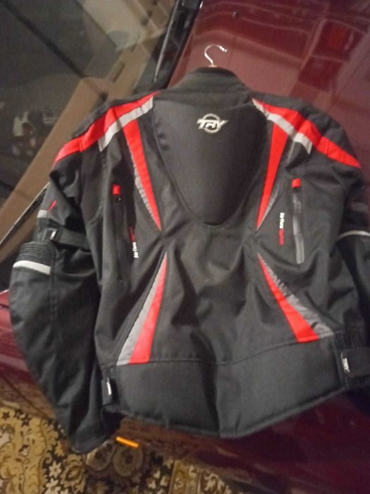 Blusão Vermelho e preto mota