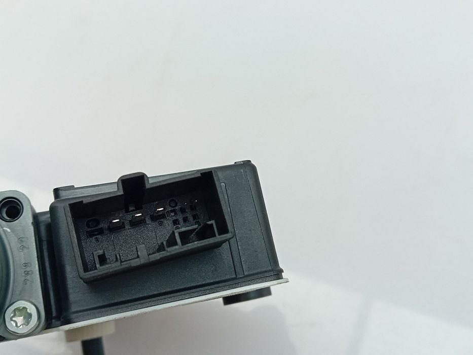 Motor vidro trás esquerdo VOLKSWAGEN Polo (AW1)