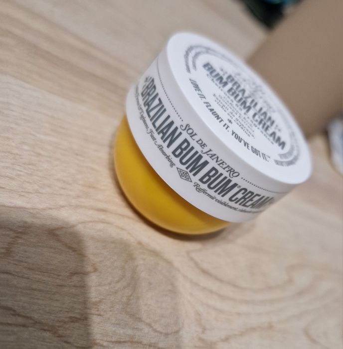 Krem do ciała Sol de Janeiro Brazilian Bum Bum Cream.