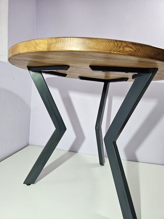 Стіл лофт круглий