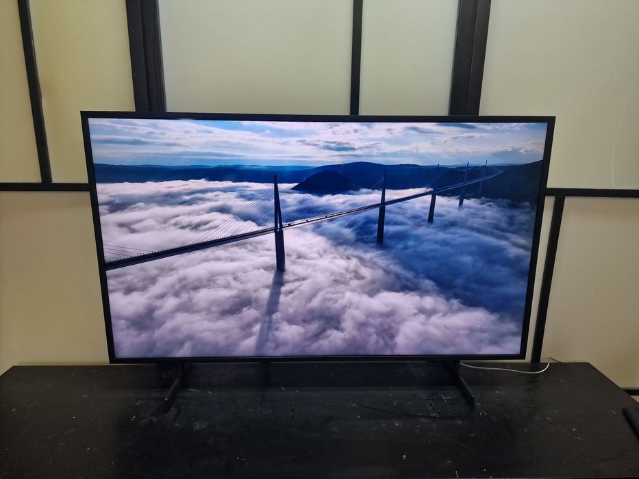 Samsung 43cali the Frame Qled 4K UHD one connect