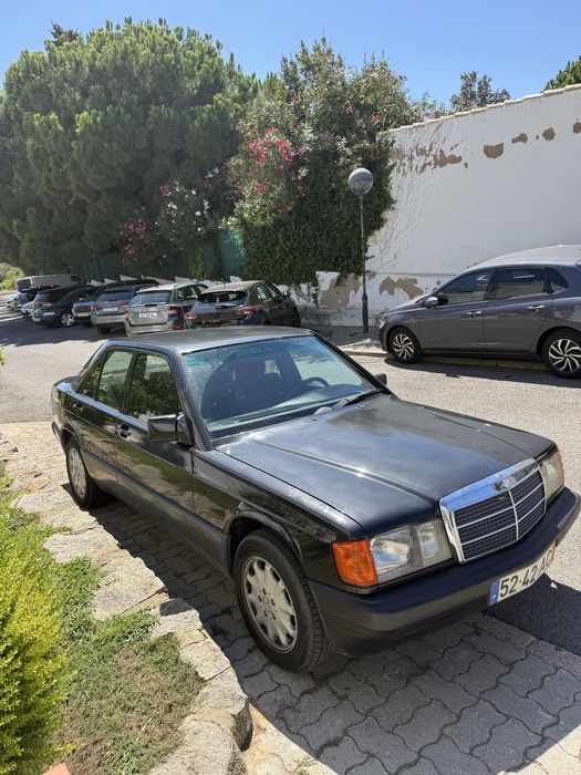 Mercedes 190E classico certificado pelo ACP