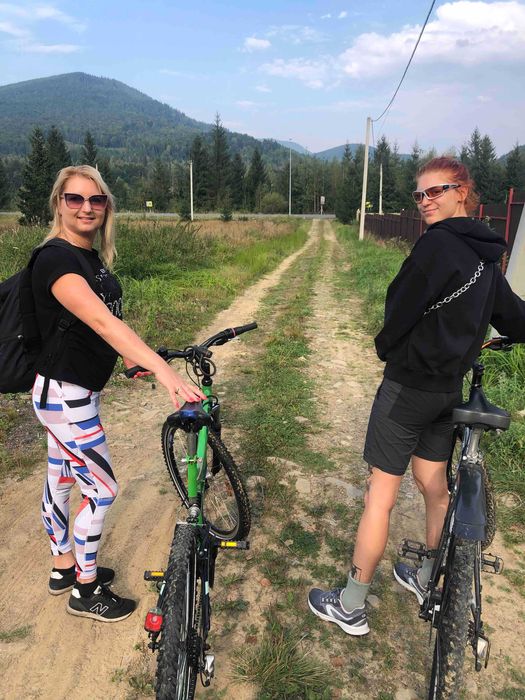 Прокат велосипедів, велопрокат в Карпатах, Стара Гута біля резиденції