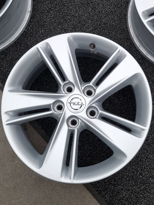 Felgi Alu 17" Opel Insignia II B Zafira C Astra J GTC 5x115 Oryginalne
