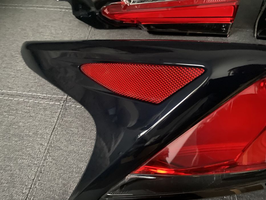 Фонари Lexus NX 2014-2017 Оригинал Европа Ліхтар Стоп