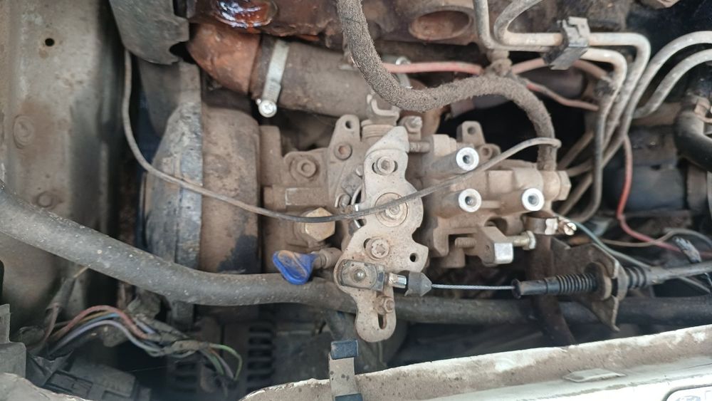 Топливный насо форд ескорт эскорт фиеста мондео курер FORD ESCORv van