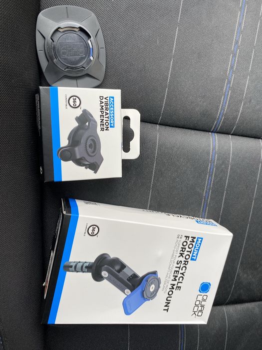 Uchwyt na telefon do motocykla z naklada anty wibracyjna quad lock