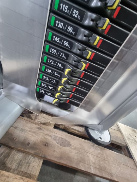 Star Trac Lat Pull-Down Machine491932125276426243