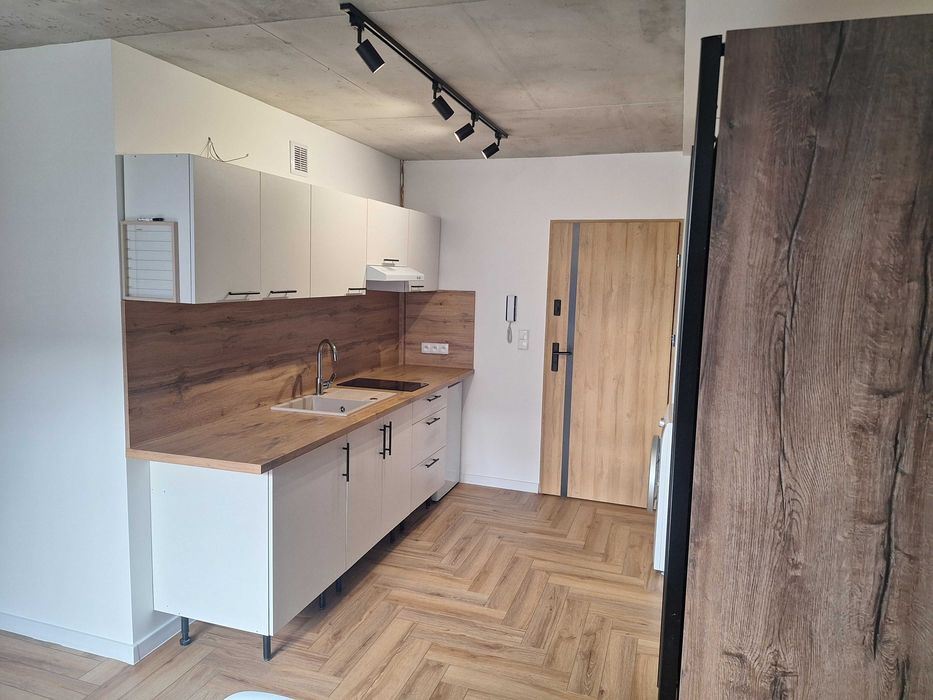 Kawalerka 25m2 w stylu loft, wysoki standard, niski czynsz, miejsce parkingowe