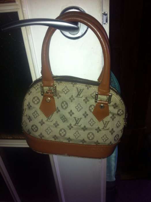 louis viitton torebeczka