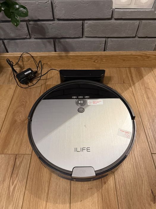 Robot sprzątający iLife v8s