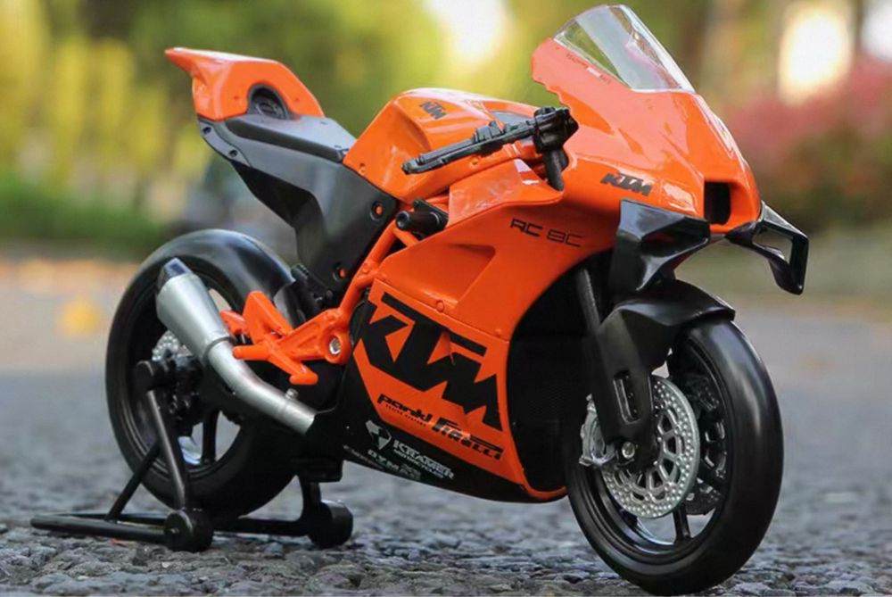 Motos desportivas de pista. Tamanho 1:12 . Lindissimas