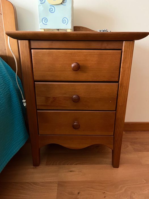 Cama solteiro excelente