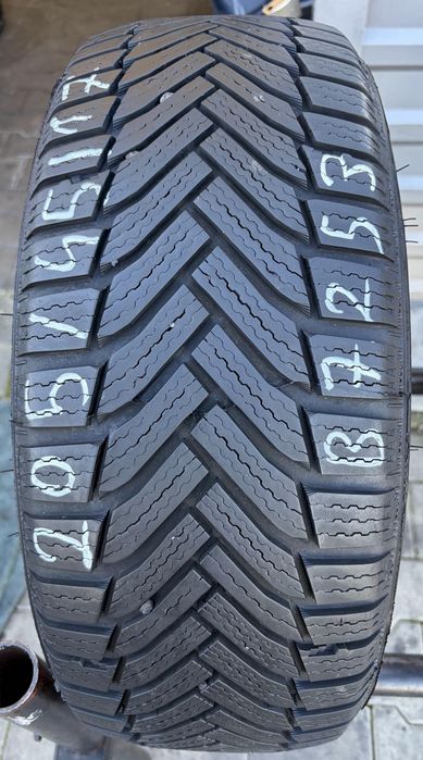 205/45/17 Michelin Alpin 6 88V