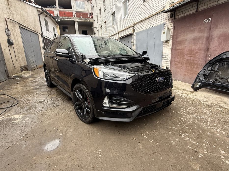 В разборе форд едж ford edge 2.7 ST рест с легким ударом