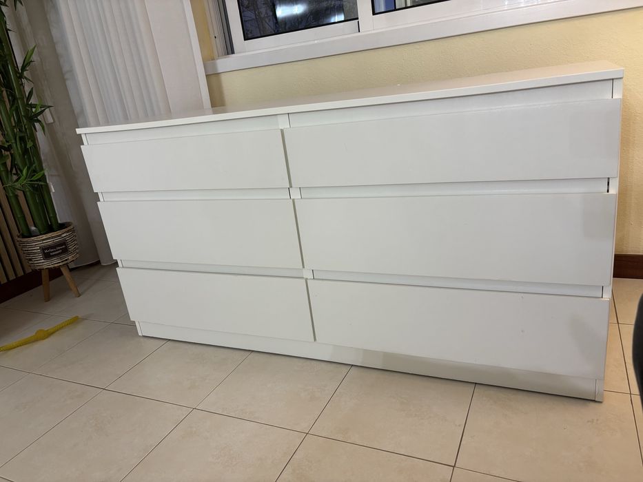 Cómoda c/ 6 gavetas Branca